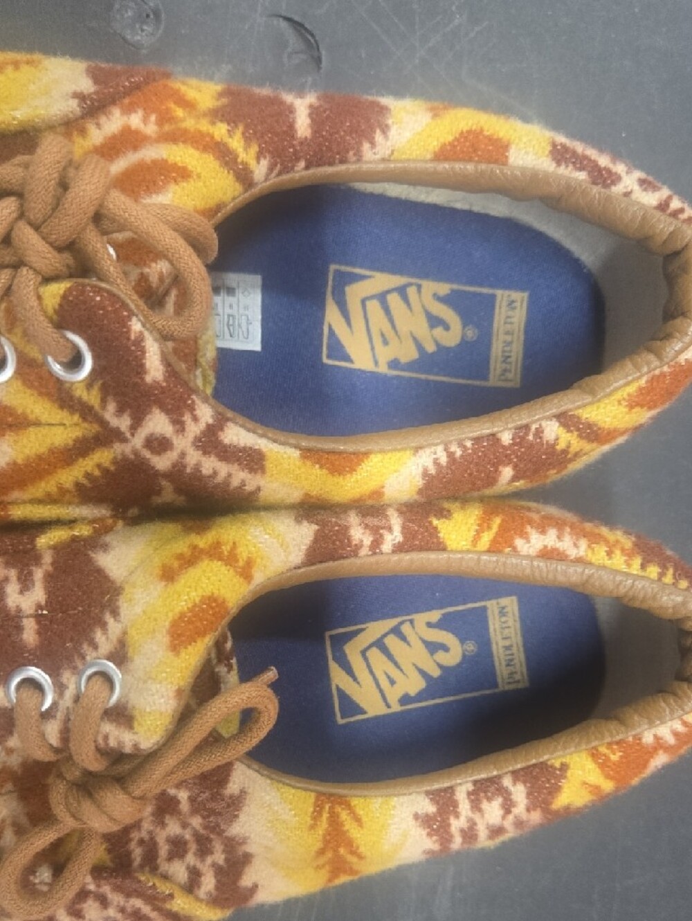 Vans Low-Top Southwestern Canvas Sneakers - Men's Size 11*** - Picture 6 of 8